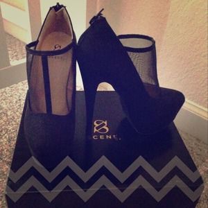 Classy platform black heels