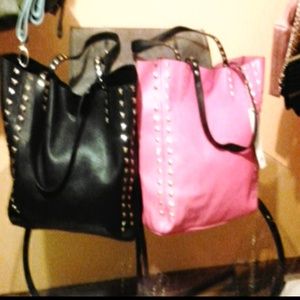 Tote bags