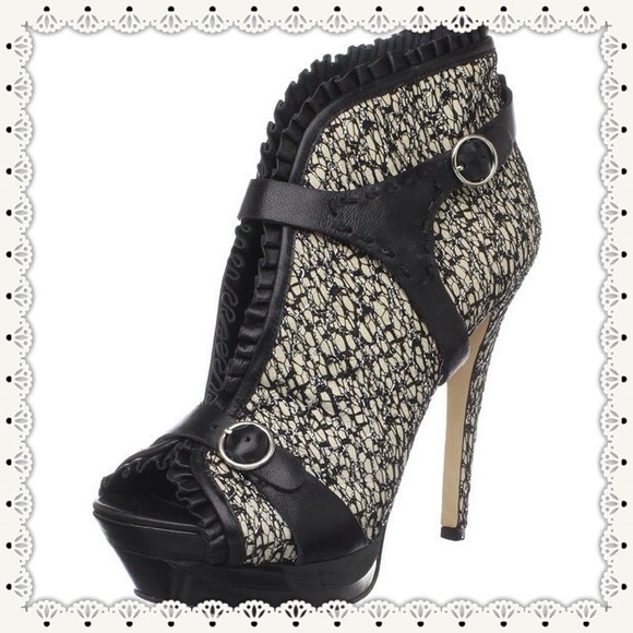 Shoes - 🔥Velvet Angel lace booties🔥