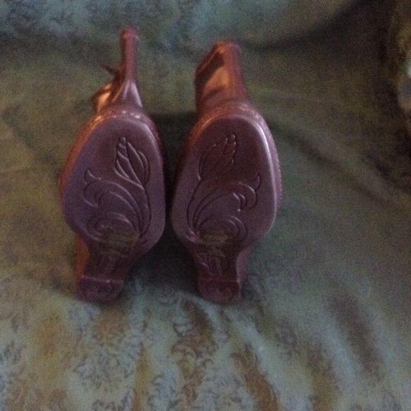 Unlisted Brown Stretchy Pleather Boots. 8m - Picture 3 of 4