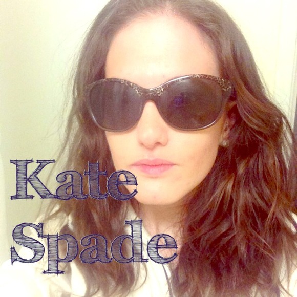 Kate spade leopard print sunnies!