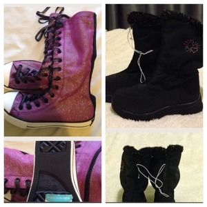 Bundle converse and snow shoes