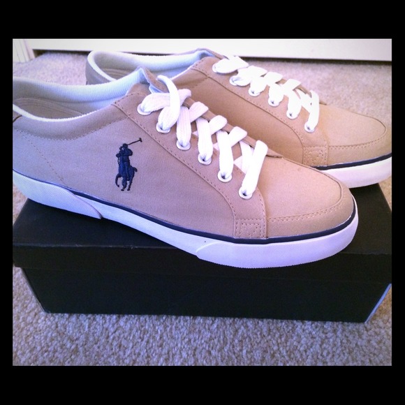 NWOT! Men's Ralph Lauren Brisbane II - Khaki