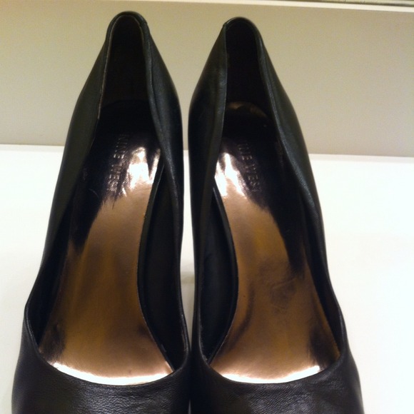Nine West Leather Pumps