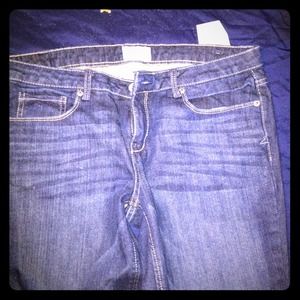 Medium wash ultra skinny jean