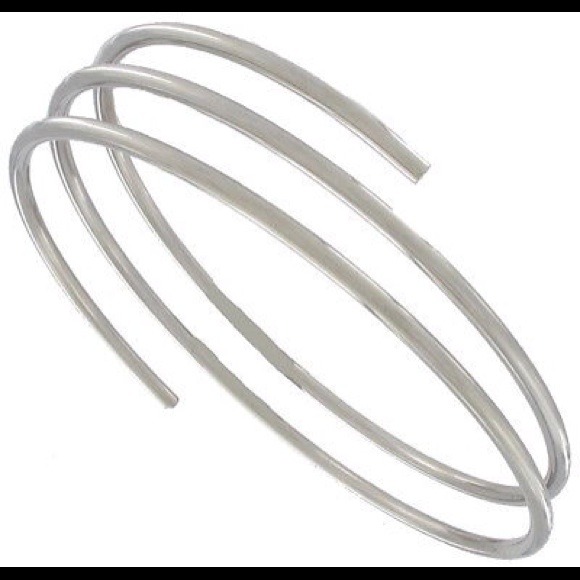 *****TRADE***Silver upper arm cuff