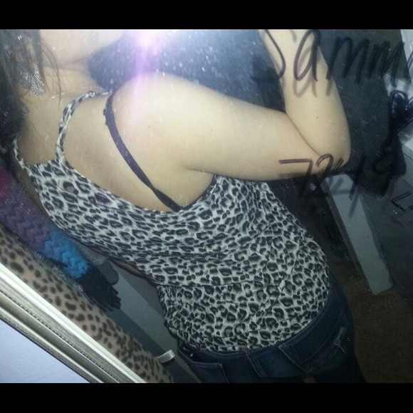 Leopard Print Top - Picture 2 of 3