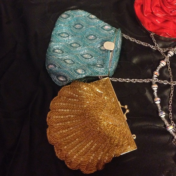 Party wear clutches - Picture 3 of 4