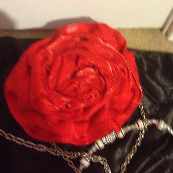 Party wear clutches - Picture 4 of 4