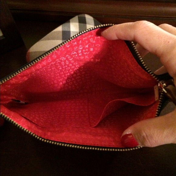 Kate Spade 💯♠️Authentic Pouch Medium Size - Picture 2 of 3