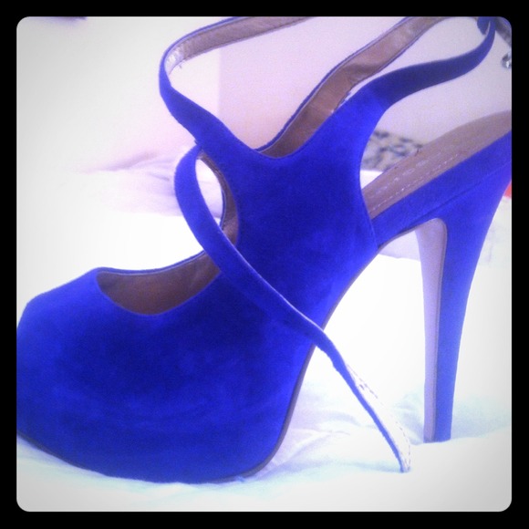BCBG stilettos