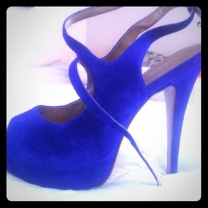 BCBG stilettos