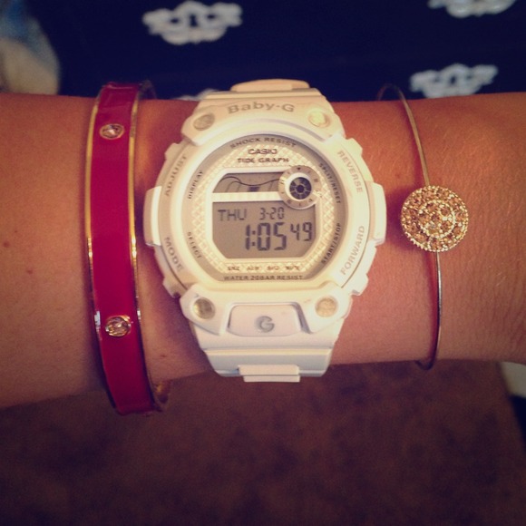 Liz Claiborne Jewelry - Liz Claiborne bangle