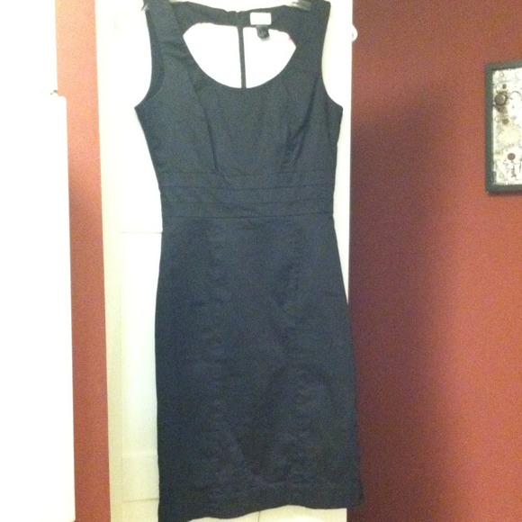 **SOLD IN A BUNDLE** - Picture 2 of 4