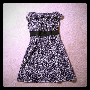 Urban Outfitters Black and White Strapless Dress