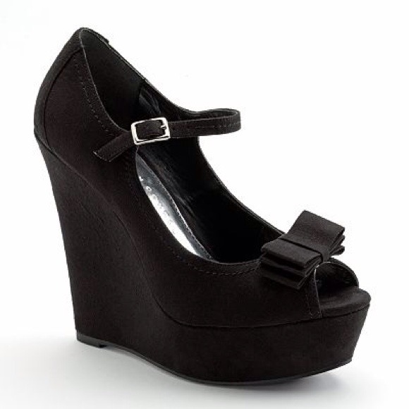 Black Peeptoe Wedges with Bow detail
