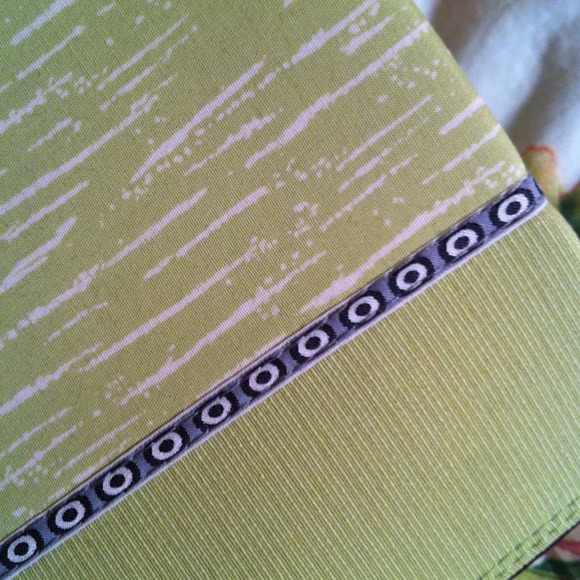 💥NWT handmade purse silk grass green $120.00💥 - Picture 4 of 4