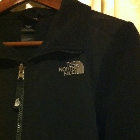 ❌SOLD❌THE NORTH FACE @kfeast01 - Picture 2 of 4