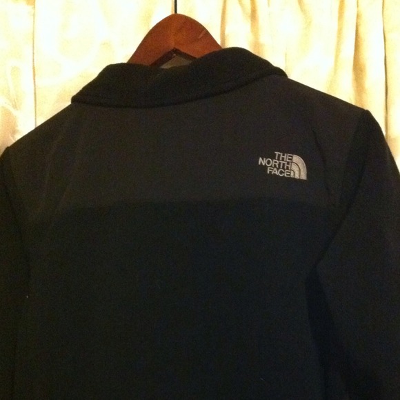 ❌SOLD❌THE NORTH FACE @kfeast01 - Picture 3 of 4
