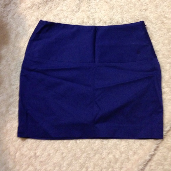 Express Woven Mini Skirt