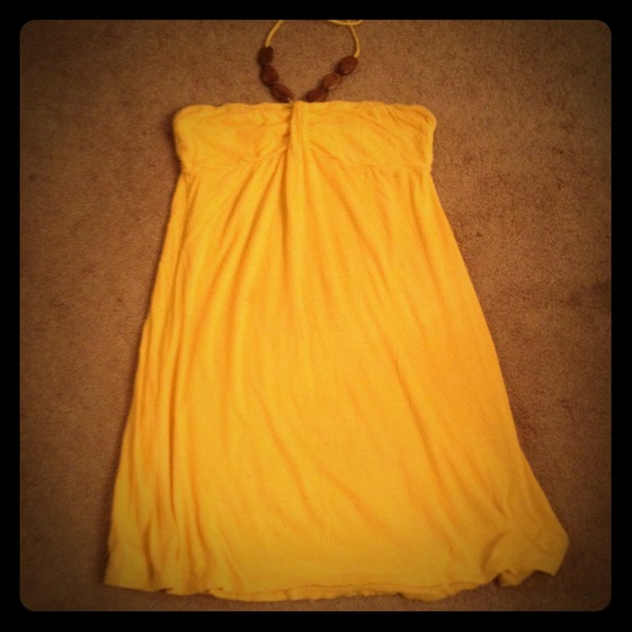 Beautiful, sunny yellow, halter dress! Fits great!