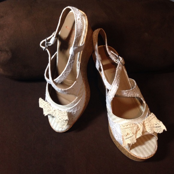 Jelly-Pop Shoes - 📦BUNDLED AT 80% savings💰Crochet Wedges & Mac!