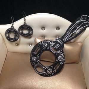 💞BUNDLED JEWELRY💞 five listings!