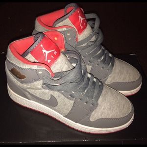 Girls Jordan 1 Grey