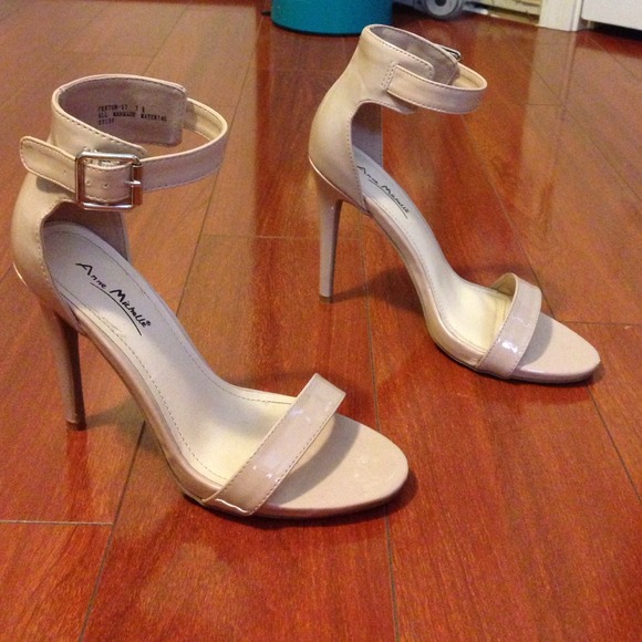 Anne Michelle  Shoes - 🎉HOST PICK🎉 MINIMALIST Ankle Strap Nude On Trend