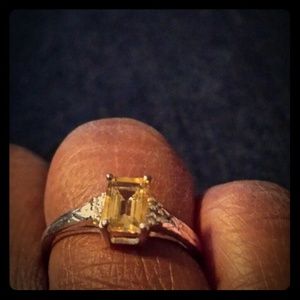 *Reduced* Sterling silver ring with citrine stone