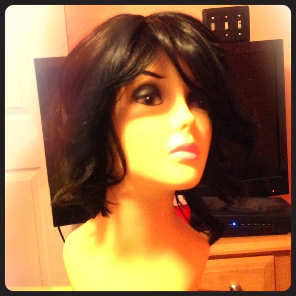BOB CUT SYNTHETIC WIG