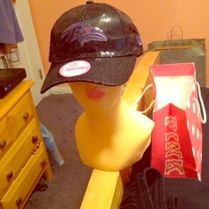 SOLD!!!!AUTHENTIC BLACK GLITTER VS RAVENS HAT