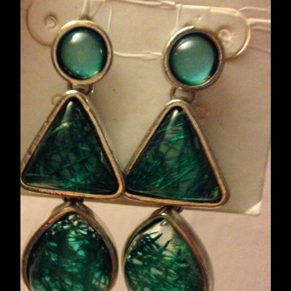 Green vintage earrings - Picture 2 of 2