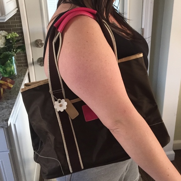 Brown tote - Picture 2 of 4