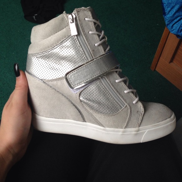 Jennifer Lopez high tops