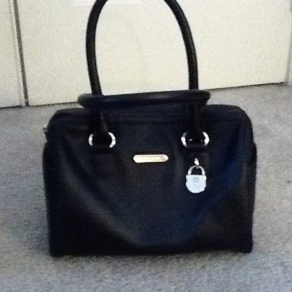 ☆SOLD☆Anne Klein speedy style purse☆