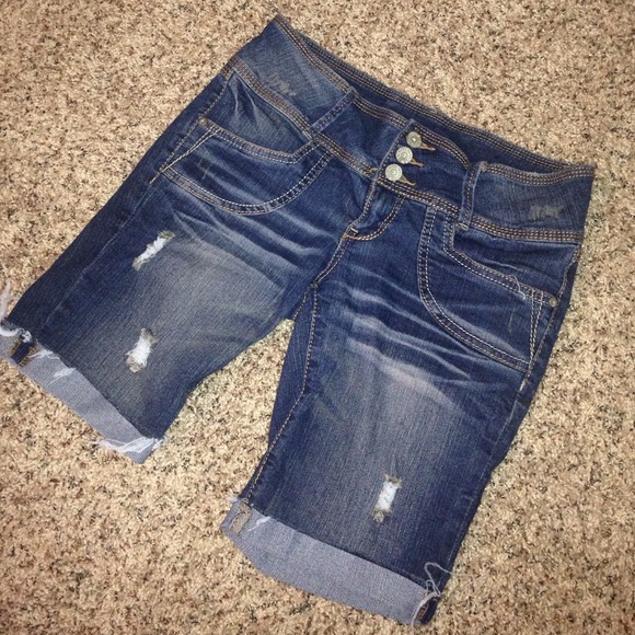 Mid thigh jean shorts