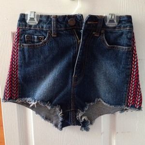 Cute high waisted shorts ON HOLD
