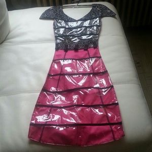 Super cute dress shaped jewelry organizer!