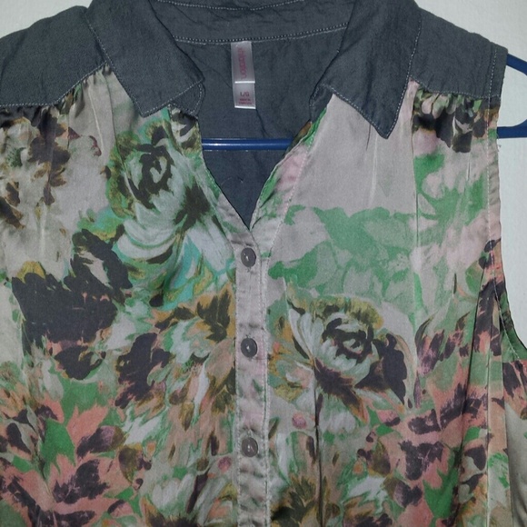 Silk top - Picture 2 of 4