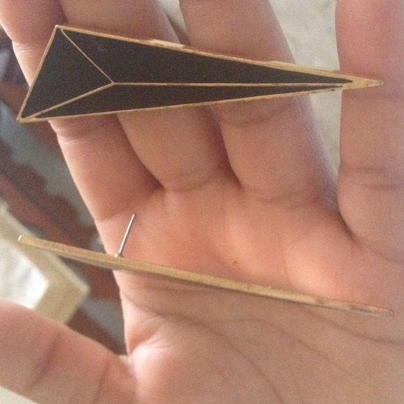 Earrings - Picture 2 of 3