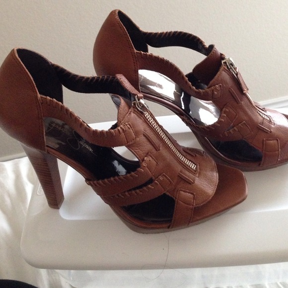 Jessica Simpson heels - Picture 3 of 3