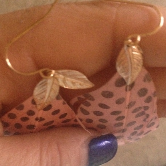 Earrings - Picture 2 of 3