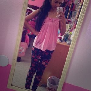 Floral print jeggings🌺Very cute🌺