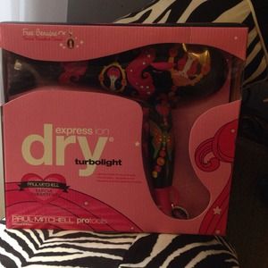 Paul Mitchell Tarina Tarantino Ion Blow Dryer