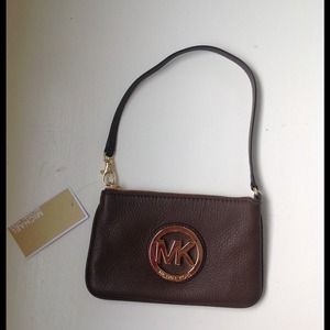 MICHAEL Michael Kors Fulton Mocha Wristlet