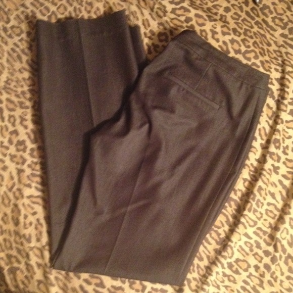 Signature by Larry Levine pants suit - Picture 2 of 2