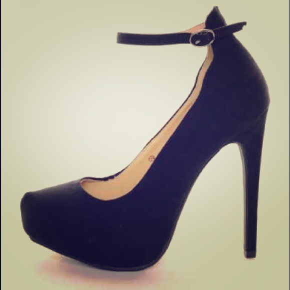 Dress Me Up Pumps - Picture 1 of 3
