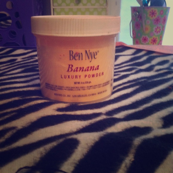 Ben Nye Banana Powder