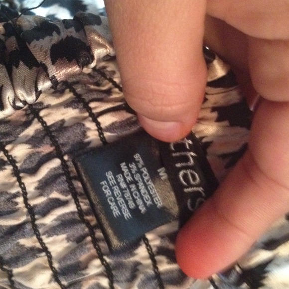 Silky cheetah print top - Picture 3 of 3